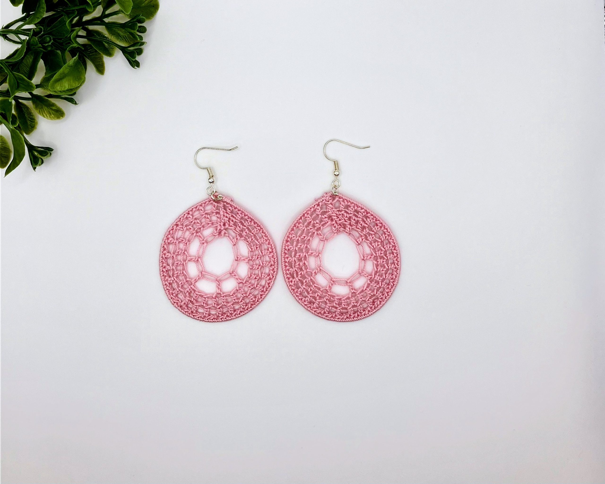 Crochet pink dream catcher dangle earrings