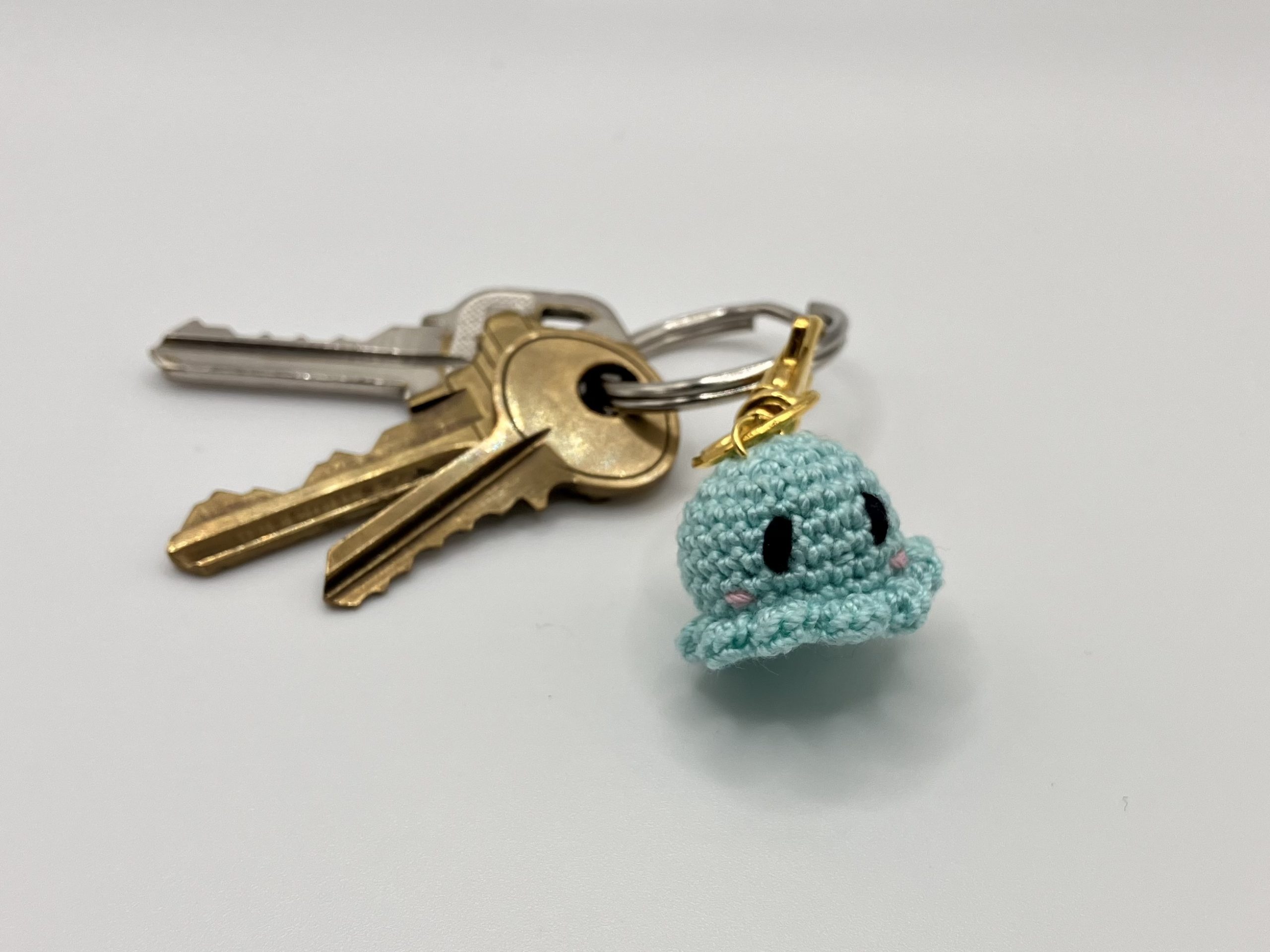 Crochet octopus keychain with keys
