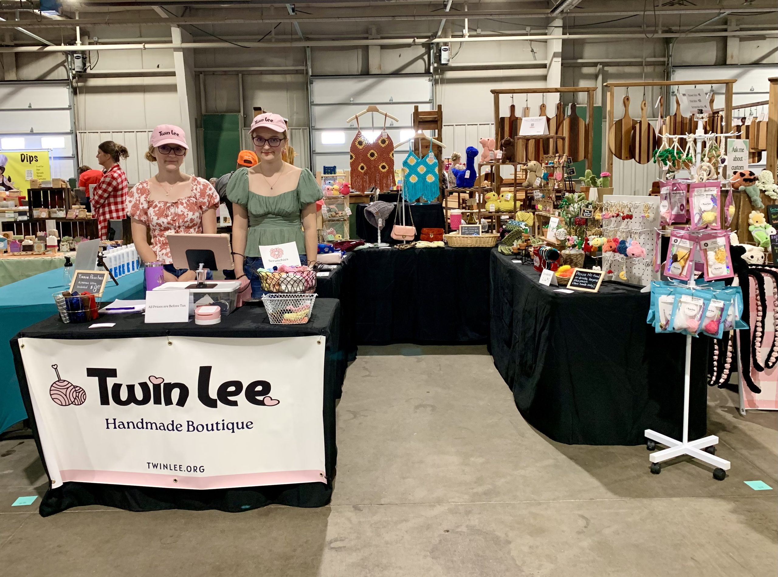 Twin Lee crochet gifts